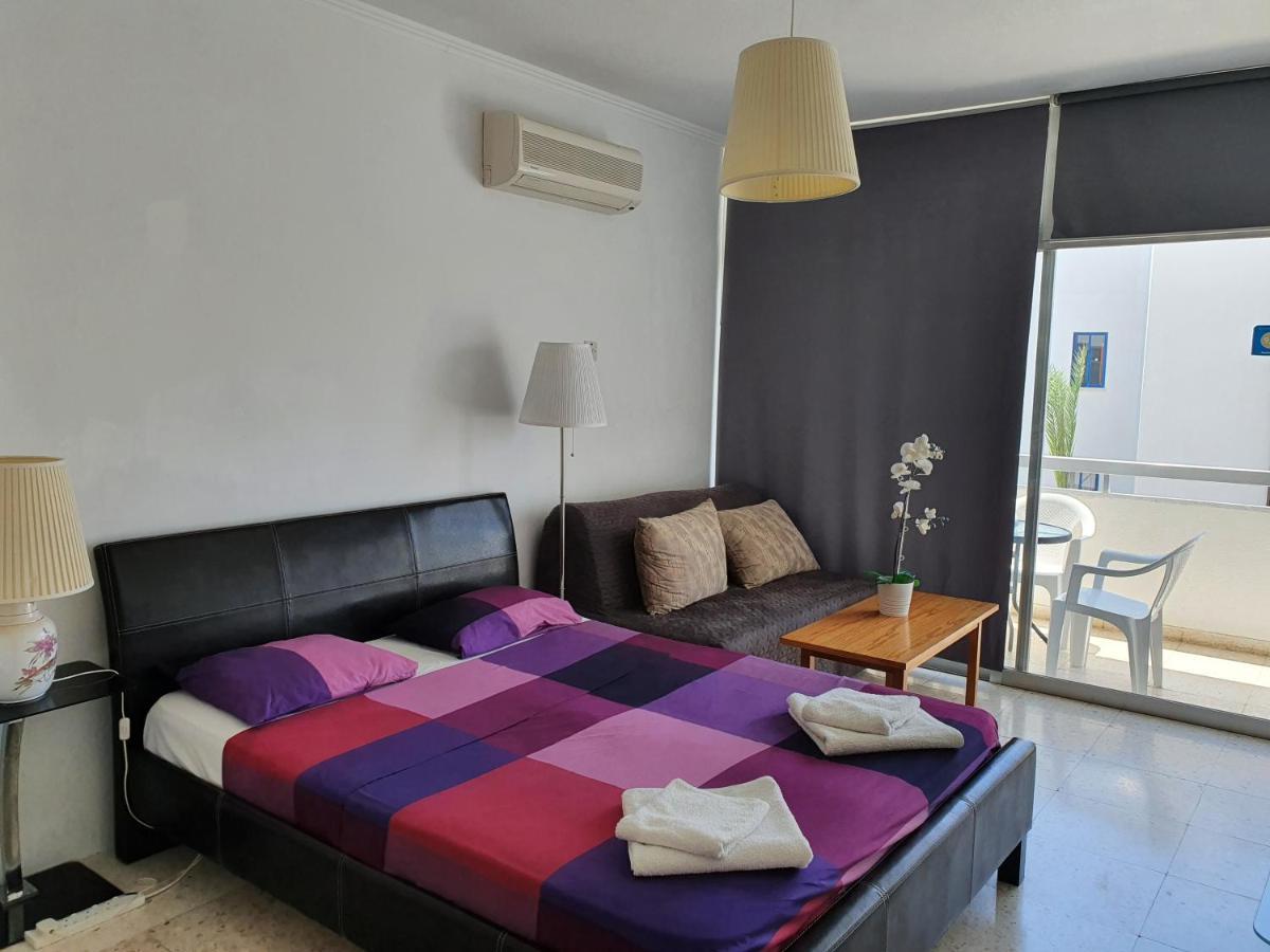 Sea Anemone Apartments Paphos Exterior photo