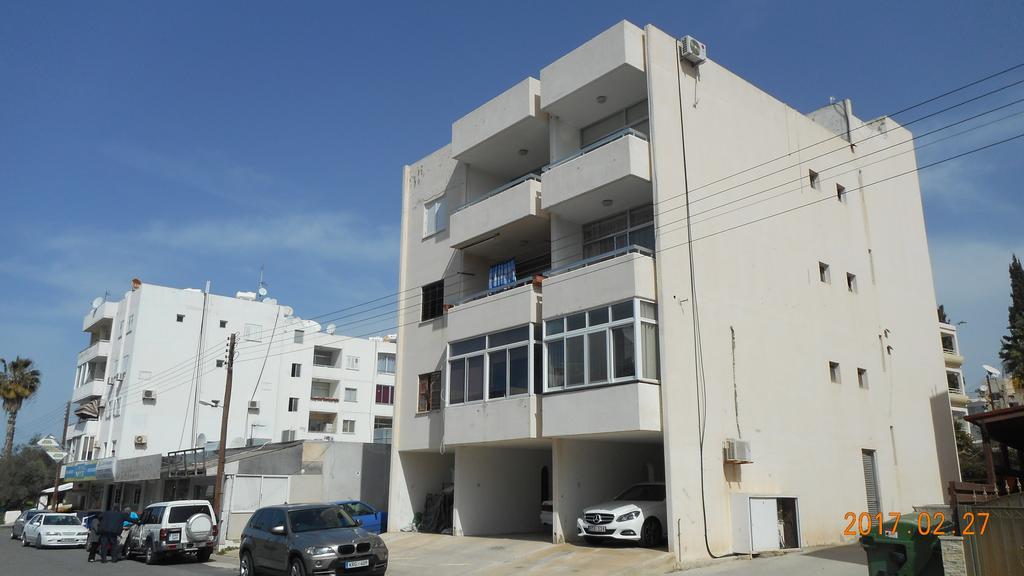 Sea Anemone Apartments Paphos Exterior photo