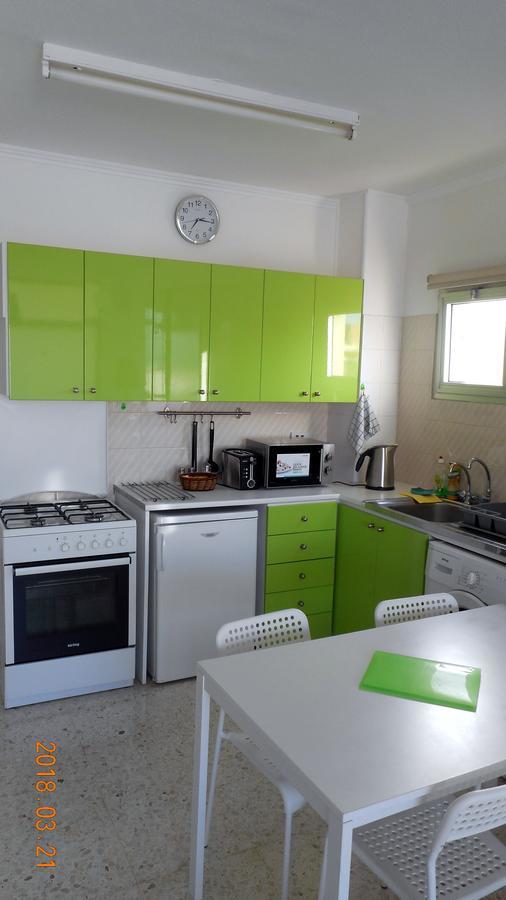 Sea Anemone Apartments Paphos Exterior photo